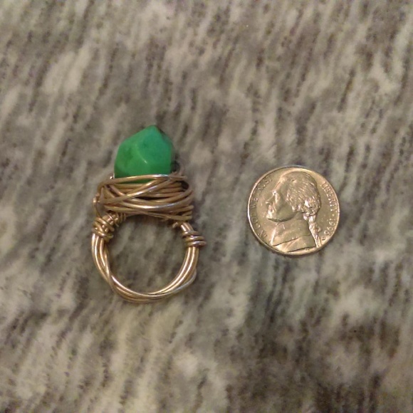 Chunky "turquoise" stone wire wrapped ring - Picture 7 of 7